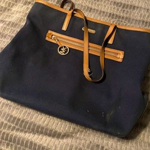 MK tote